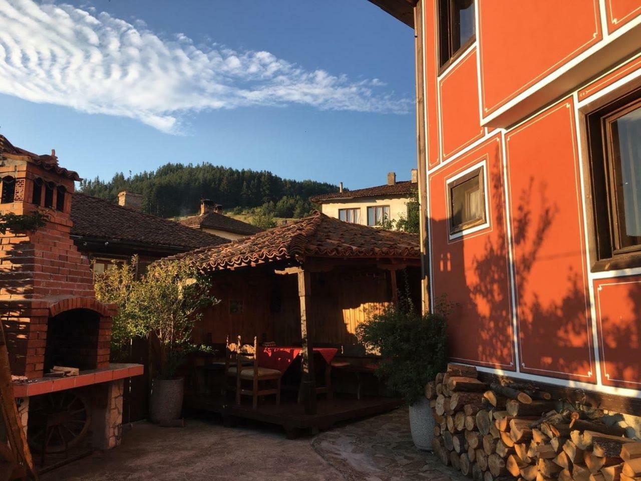Guest House Lina Kopriwschtiza Exterior foto